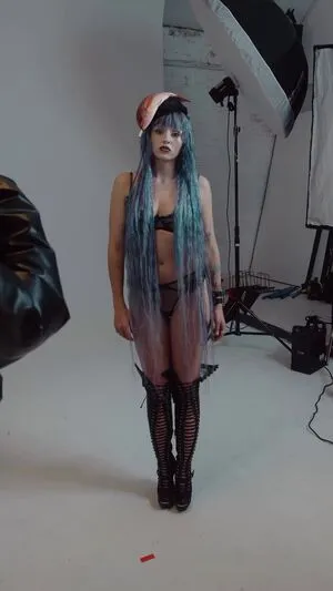 Ashnikko OnlyFans Leaked Free Thumbnail Picture - #JXpczLrh1C