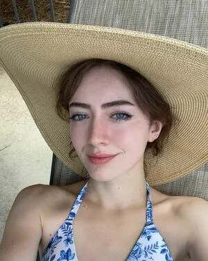 Ashsparks Thumbnail Picture