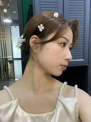 Asian Thumbnail Picture
