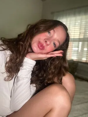Asmr Marlena Thumbnail Picture