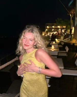 Astrid S OnlyFans Leaked Free Thumbnail Picture - #iJDdwnsaSv