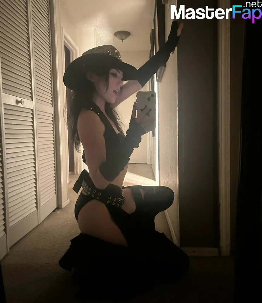 Astrouxx 1 Nude OnlyFans Leak Picture euJB4h4nvw | MasterFap.net
