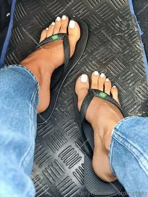 Atomictoez OnlyFans Leaked Free Thumbnail Picture - #erUtLe3Y4M