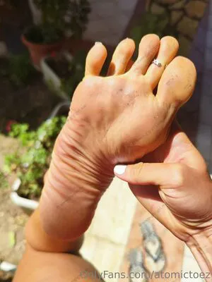 Atomictoez OnlyFans Leaked Free Thumbnail Picture - #ldC1ioD6jy