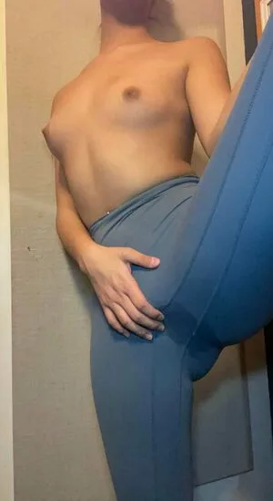 Autumnthrow2 OnlyFans Leaked Free Thumbnail Picture - #9YIYNmCJZL