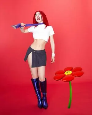 Ava Max OnlyFans Leaked Free Thumbnail Picture - #4Ah9WJudfI