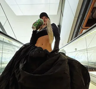 Ava Max OnlyFans Leaked Free Thumbnail Picture - #8k1Cj1QlC4