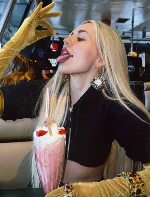 Ava Max OnlyFans Leaked Free Thumbnail Picture - #Pv3PGCl15L
