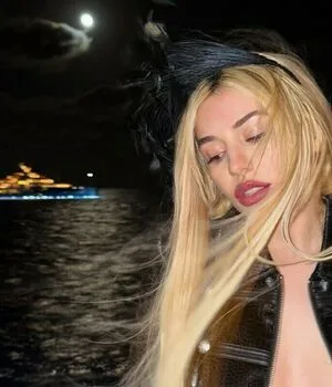 Ava Max OnlyFans Leaked Free Thumbnail Picture - #RfqNCPYNKM