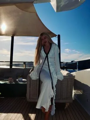 Ava Max OnlyFans Leaked Free Thumbnail Picture - #dMcWlGnu67