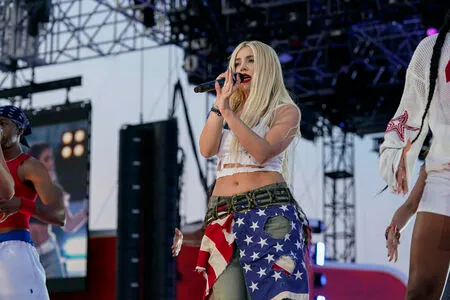Ava Max OnlyFans Leaked Free Thumbnail Picture - #fcy4kZpcPI