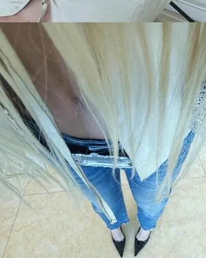 Ava Max OnlyFans Leaked Free Thumbnail Picture - #jZCNEoe38Z