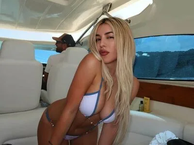 Ava Max OnlyFans Leaked Free Thumbnail Picture - #o4Zc27nljp