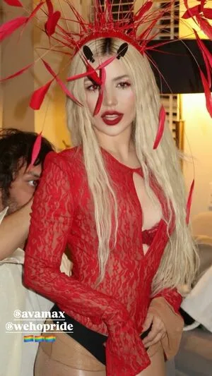 Ava Max OnlyFans Leaked Free Thumbnail Picture - #y4J7B9WgMH