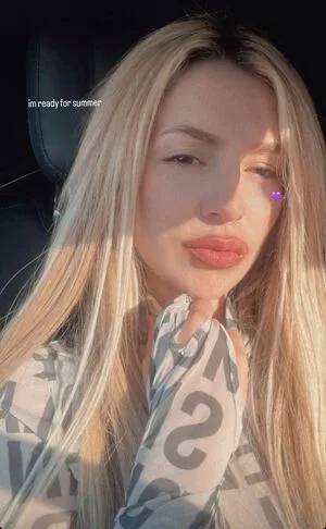 Ava Max OnlyFans Leaked Free Thumbnail Picture - #zXQAgq3HVT