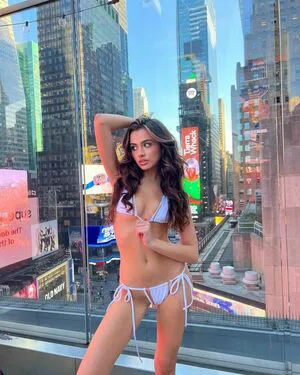 Ava Rose Giannini Thumbnail Picture