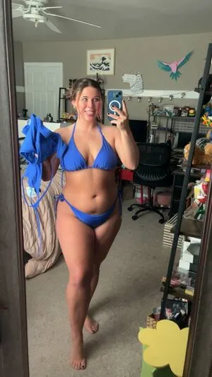 Averageallison OnlyFans Leaked Free Thumbnail Picture - #6TbuZlSulK