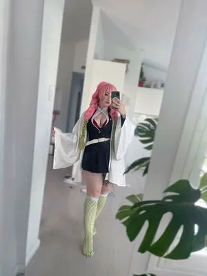 Averagecosplays Thumbnail Picture