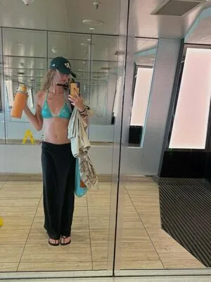 Avery Shipp OnlyFans Leaked Free Thumbnail Picture - #8YcX6NTwwc