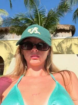 Avery Shipp OnlyFans Leaked Free Thumbnail Picture - #ewWR5GAyuN