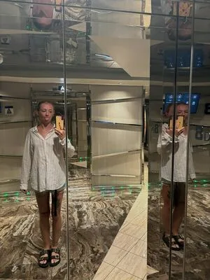 Avery Shipp OnlyFans Leaked Free Thumbnail Picture - #iGoLKT0meD