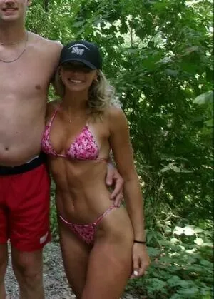 Avery Sickeri Thumbnail Picture