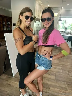 Averydoesit OnlyFans Leaked Free Thumbnail Picture - #F1juoweFCf