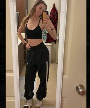 Averyshipp OnlyFans Leaked Free Thumbnail Picture - #qsPcLyXlbf