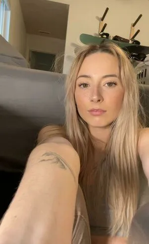 Avesfree OnlyFans Leaked Free Thumbnail Picture - #qBcBE4AE0F