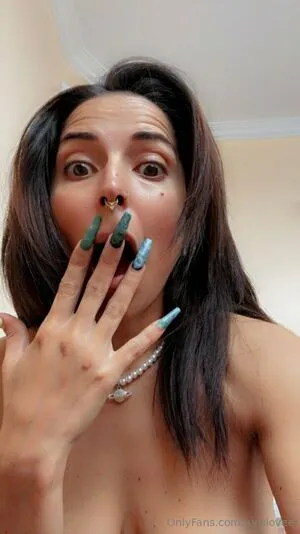 Avislovee OnlyFans Leaked Free Thumbnail Picture - #rpfPnrizWo