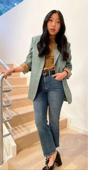 Awkwafina Thumbnail Picture