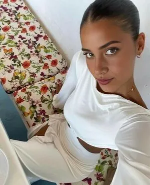 Aya Rigo Thumbnail Picture