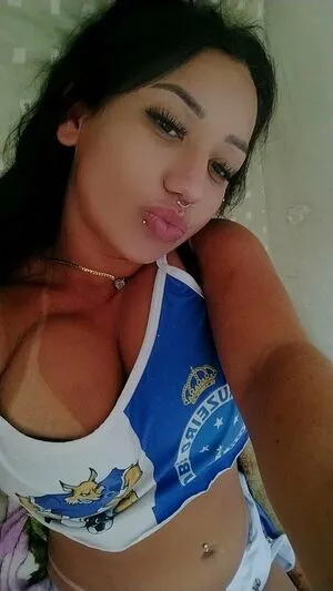 Ayalla Thaynara Thumbnail Picture