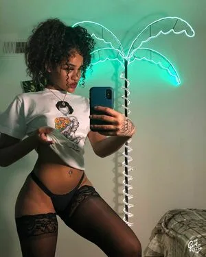 Azraqblue Thumbnail Picture
