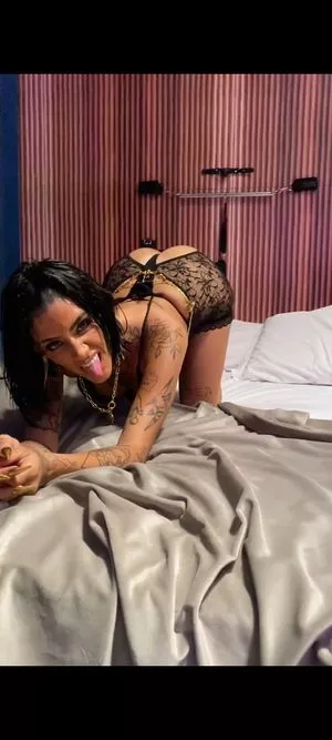 Azzy OnlyFans Leaked Free Thumbnail Picture - #OdNOAcaGwZ