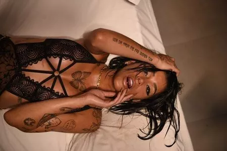 Azzy OnlyFans Leaked Free Thumbnail Picture - #s49hOVbXDc