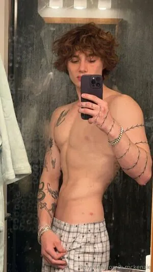 B Mckenzie OnlyFans Leaked Free Thumbnail Picture - #JBAdLHESeB