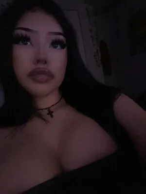 Babag1rl Thumbnail Picture