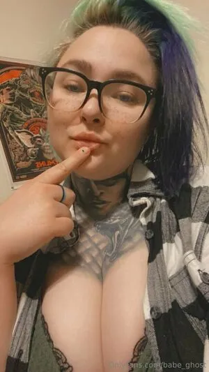 Babe Ghost Thumbnail Picture