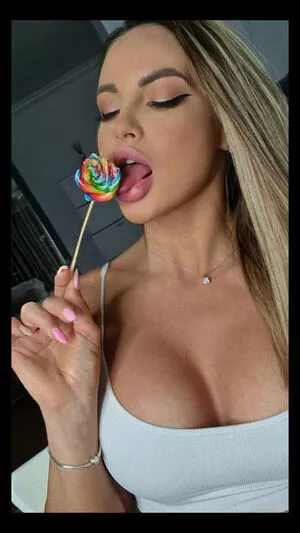 babyannaxx Profile Thumbnail
