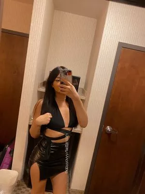 Babyyavyya Thumbnail Picture