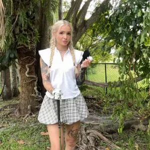 Backofbabyfooji Thumbnail Picture