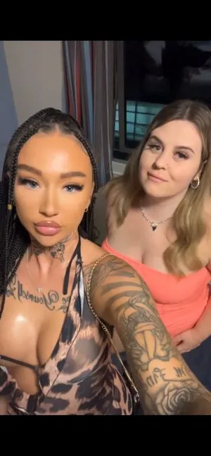 Badgalamii Thumbnail Picture