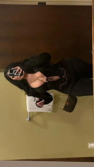 Badgirlal Thumbnail Picture