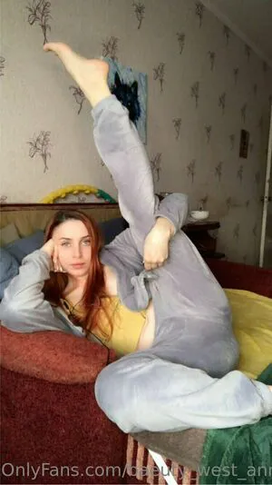 Baeuty West Anna Thumbnail Picture