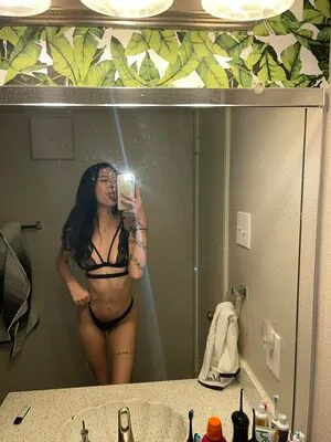 Bamababeee Thumbnail Picture
