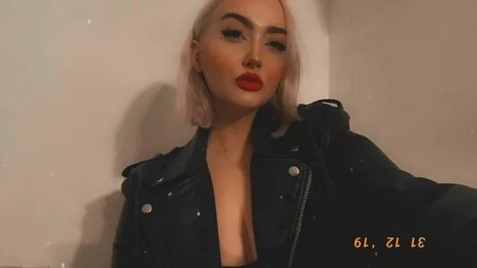 Bambi Amby Thumbnail Picture