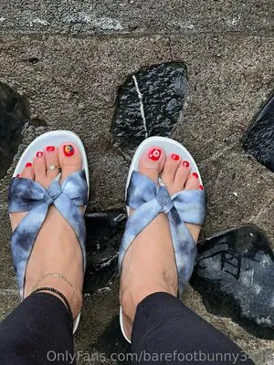 Barefootbunny3456 Thumbnail Picture