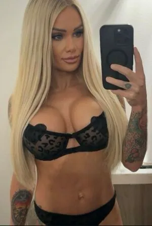 Bartender Elyse OnlyFans Leaked Free Thumbnail Picture - #dmaMIk6lNO