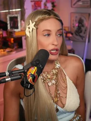 Basicwitgirl OnlyFans Leaked Free Thumbnail Picture - #RUQqQce3yr